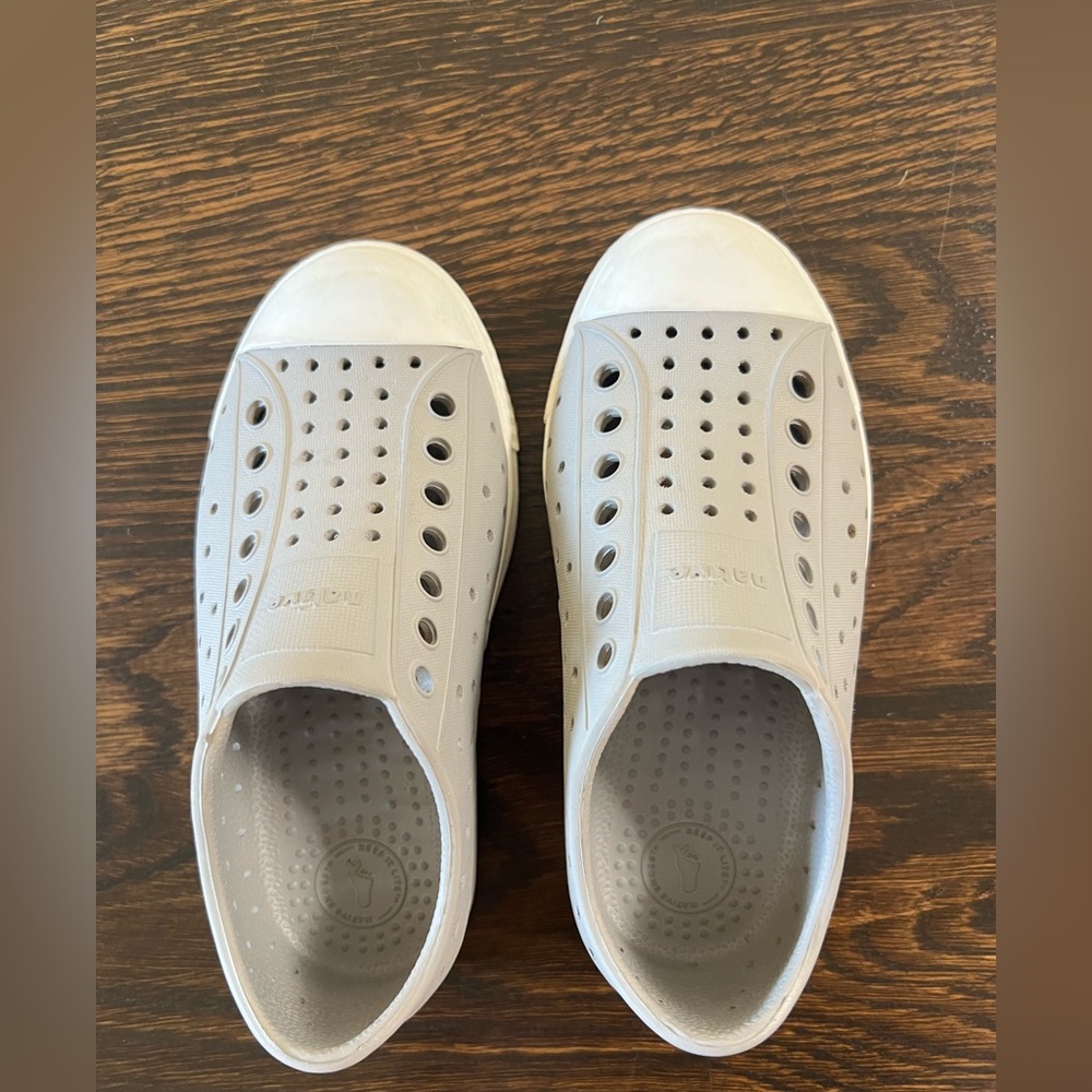 Native Jefferson Gray Slip-Ons